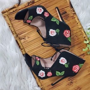 Betsy Johnson Pumps